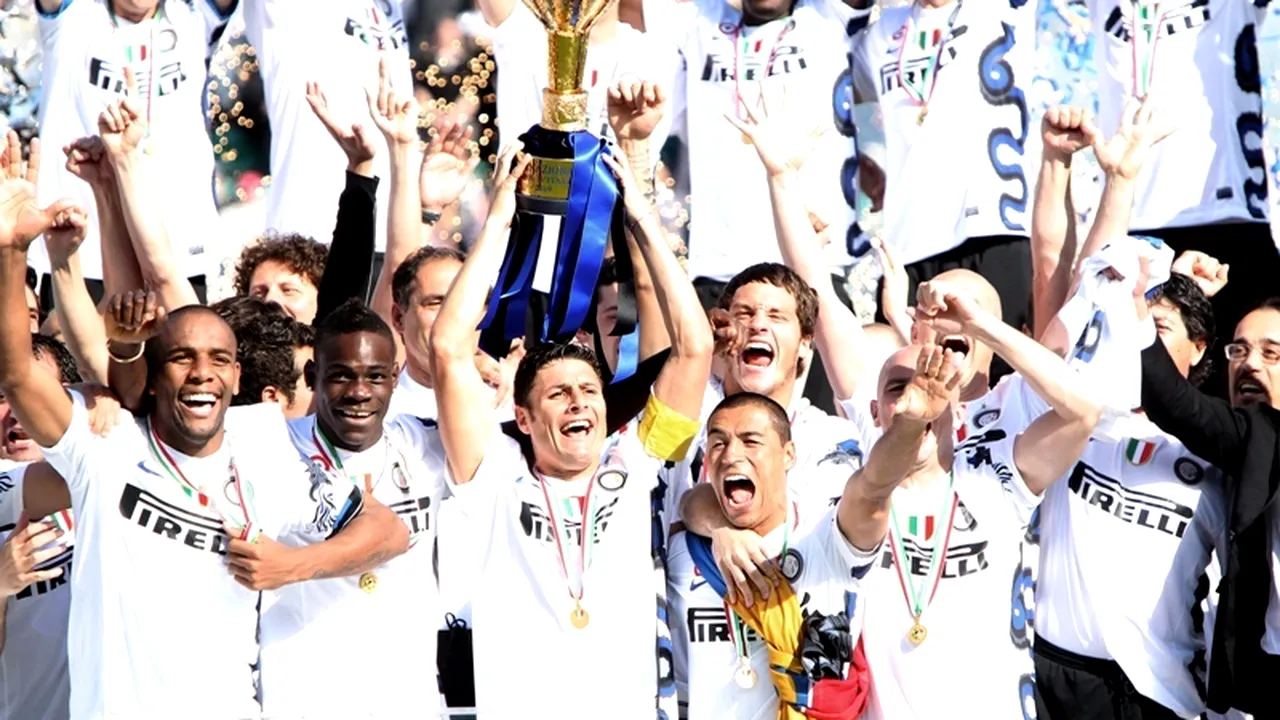 Fanii lui Inter au sărbătorit câștigarea titlului la Siena și Milano!