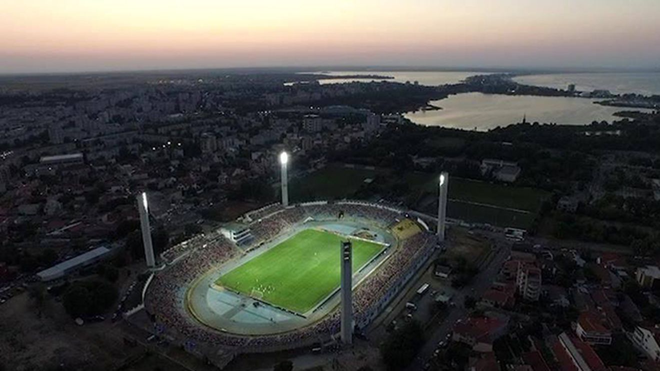 INCREDIBIL, dar adevărat: stadionul Farul nu mai are nocturnă. Ciprian Marica a povestit întâmplarea care l-a șocat: "Suntem în pom". Arena unde naționala prefera să joace în mandatul lui Pițurcă nu are nici apă și nici căldură