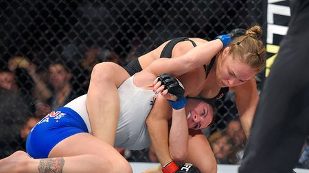 UFC plănuiește să organizeze la Las Vegas revanșa dintre Ronda Rousey și Holly Holm. Când ar trebui să se dispute meciul