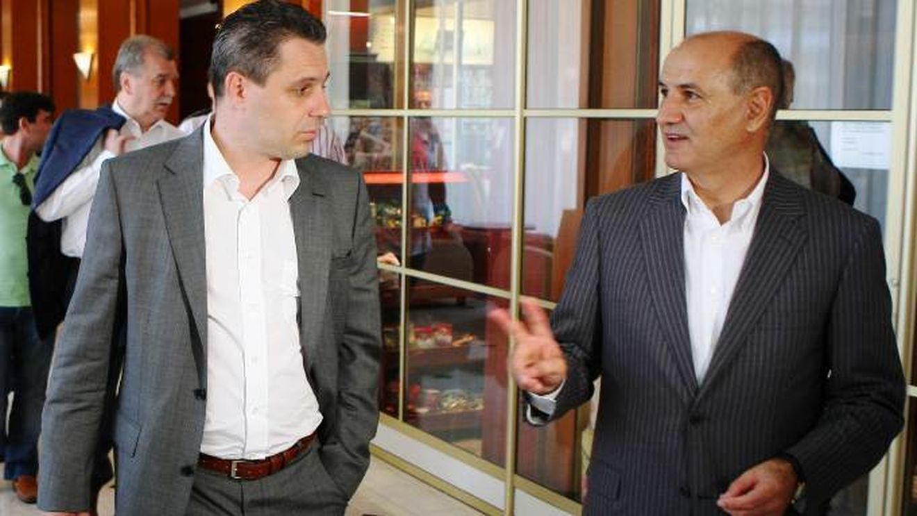 Copos: "Șumudică nu pleacă nicăieri!** Nu i se caută înlocuitori"