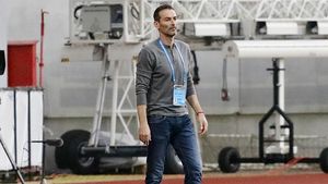 Marius Măldărășanu se teme de meciul cu UTA, Mircea Rednic vrea să facă punct(e) în play-out și în deplasare