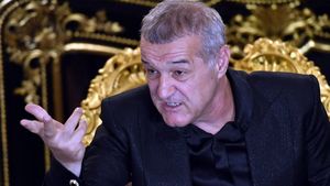 Gigi Becali și cea mai mare temere a patronului de la FCSB pentru ultimele meciuri din play-off: „Toată lumea este împotriva mea! Ei îl iubesc pe Hagi” | VIDEO