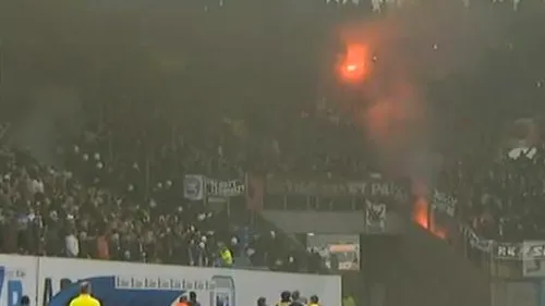 VIDEO INCENDIAR** Ce fac nemții când echipa favorită primește gol? Bombardează galeria adversă cu torțe!