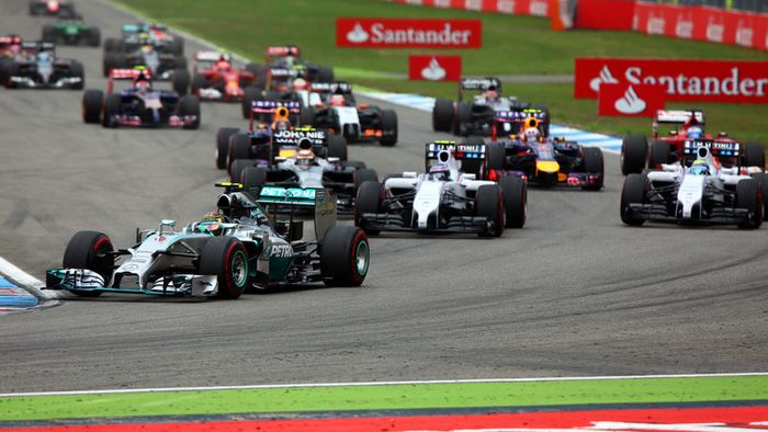 Bernie Ecclestone propune înființarea unui campionat mondial feminin de Formula 1