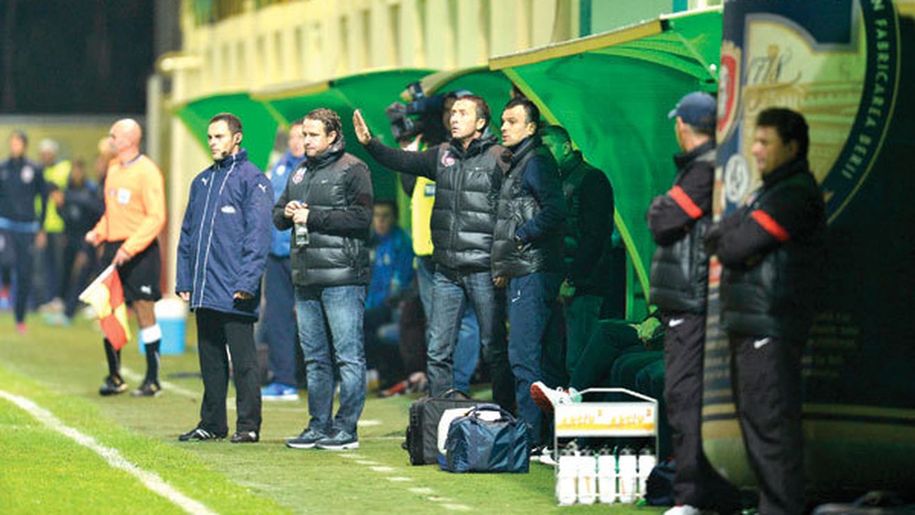 NOI dezvăluiri de la BĂ‚TAIA care era să izbucnească între oficialii Chiajnei și managerul Stelei!** De la ce a pornit TOTUL: "Vedeți, bă, asta?""