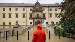 Vila controversatului fotbalist a fost inundată! L-a costat 4.800.000 de euro și de Revelion dăduse o mega-petrecere în ea