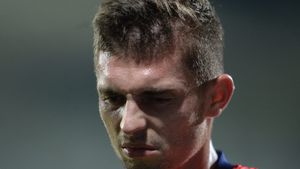 Florin Tănase, pus la punct: "Se crede Pele, dar nu e așa. Îi ceartă pe toți, critică antrenorul. Băi, baiatule, ce faci?"
