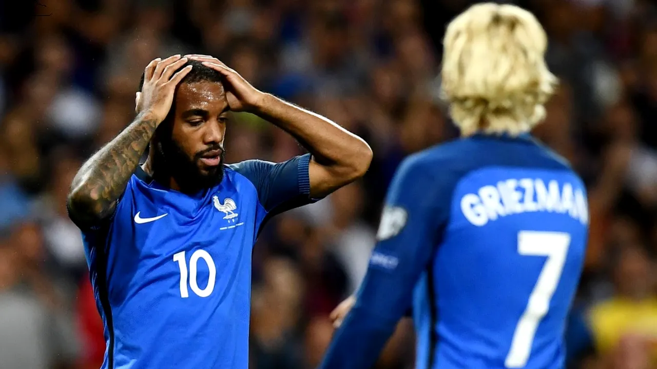 Reacția jucătorilor francezi după egalul cu Luxemburg: 