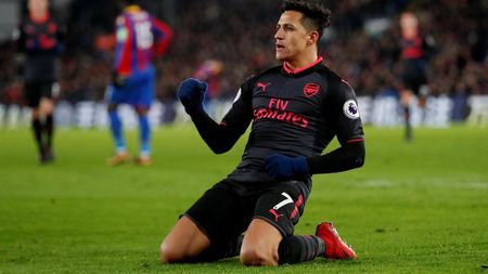 Transferul lui Sanchez, în mâinile lui Mkhitaryan. Mino Raiola a lămurit cum se poate realiza schimbul iernii în Premier League: "United îl va transfera pe Alexis, numai dacă Mkhi va semna cu Arsenal"