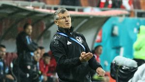 Cum a decis Ioan Sabău să apeleze la un portar de 16 ani. „Nu poți să riști fără să-ți transmită ceva jucătorul”. EXCLUSIV