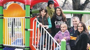 De ziua națională,** de la un neo-zeelandez: "România, TE IUBESC"