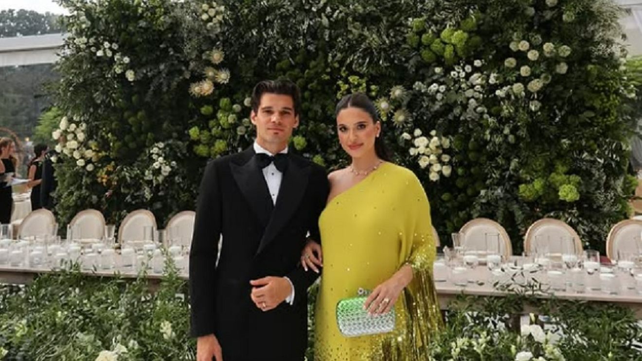 Imagini cu soția lui Ianis Hagi gravidă, publicate în premieră de nora lui Gică Hagi