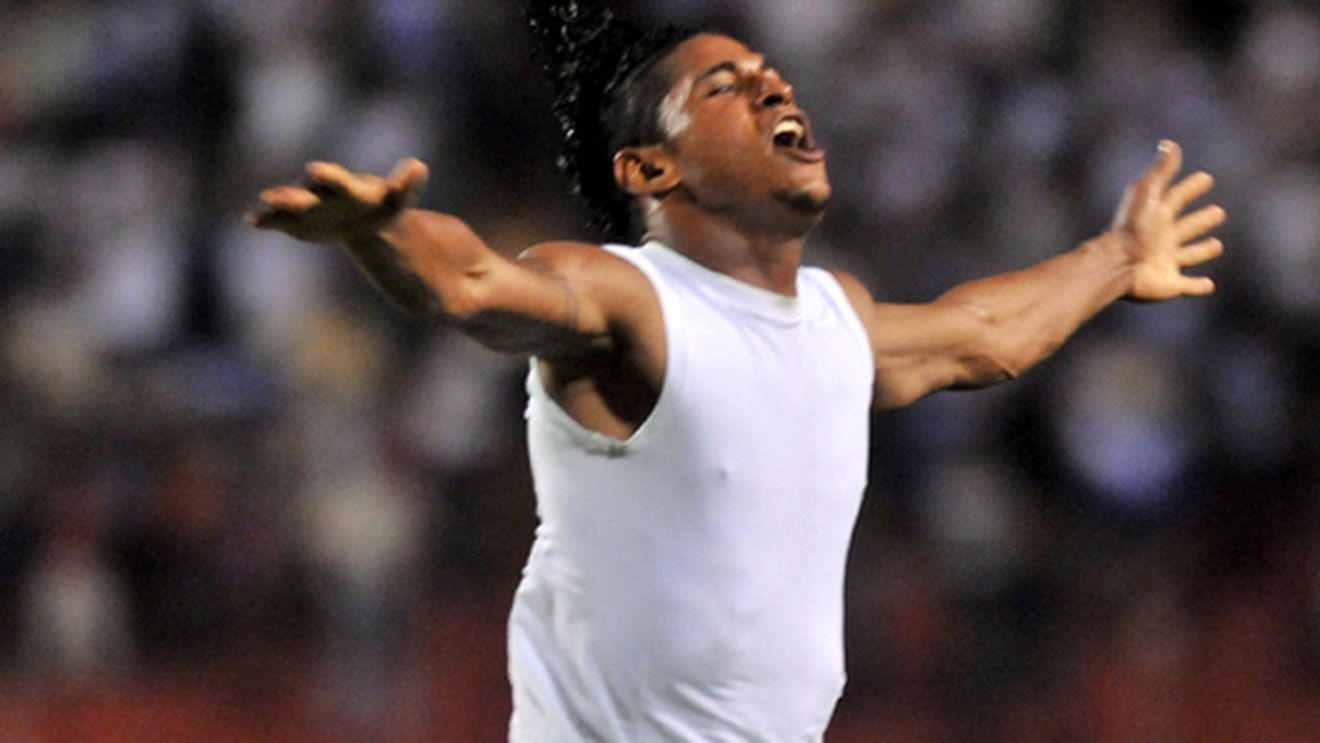 Costly, "ținut ostatic" în Italia!** Porumboiu: "Ni s-au cerut 30.000â‚¬ în schimbul lui"