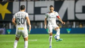 Pituca, fotbalistul care a văzut de două ori cartonașul roșu în același meci, la aceeași fază. A fost eliminat și trimis la vestiare: arbitrul a revăzut faza la VAR și l-a chemat pentru a-l elimina din nou. Cum a fost posibil