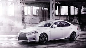 Lux de la Lexus! Noul Lexus IS a fost lansat în România la un preț promoțional