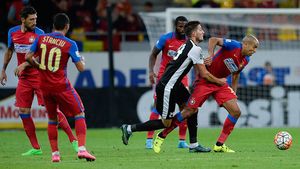 Încă trei jucători pleacă de la Steaua! Becali: "N-ai valoare, nu stai". Un alt fotbalist REFUZĂ‚ să-și rezilieze contractul: "E un băiat de bun simț, cred că va intelege"