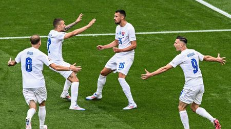 Presa slovacă scrie despre blatul de la EURO: „Va face Slovacia un aranjament cu România pentru un egal? Bookmakerii sunt convinşi deja!”