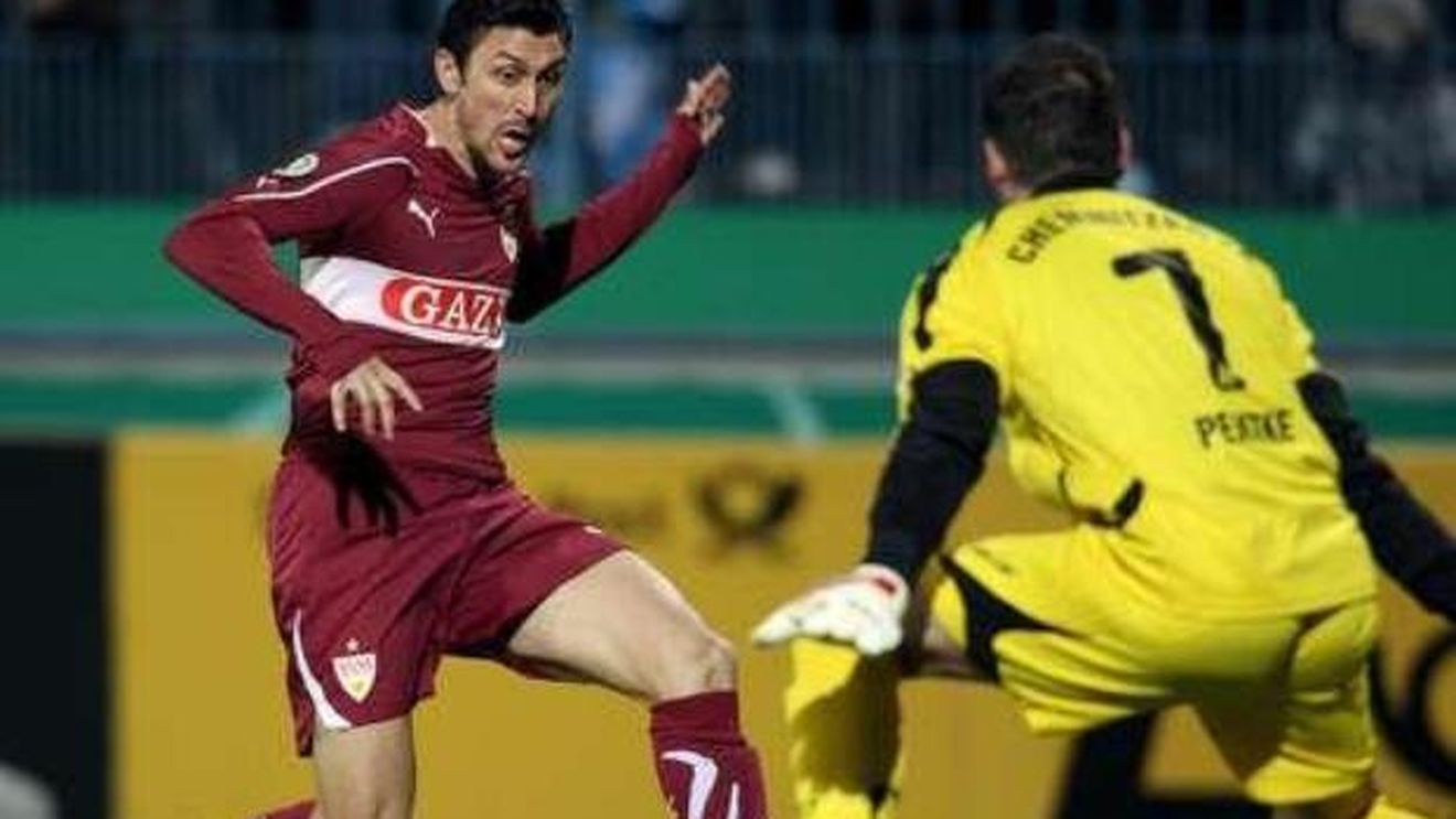 VIDEO Marica, ratări în serie: nu a marcat nici din penalty!** Stuttgart, în optimile Cupei