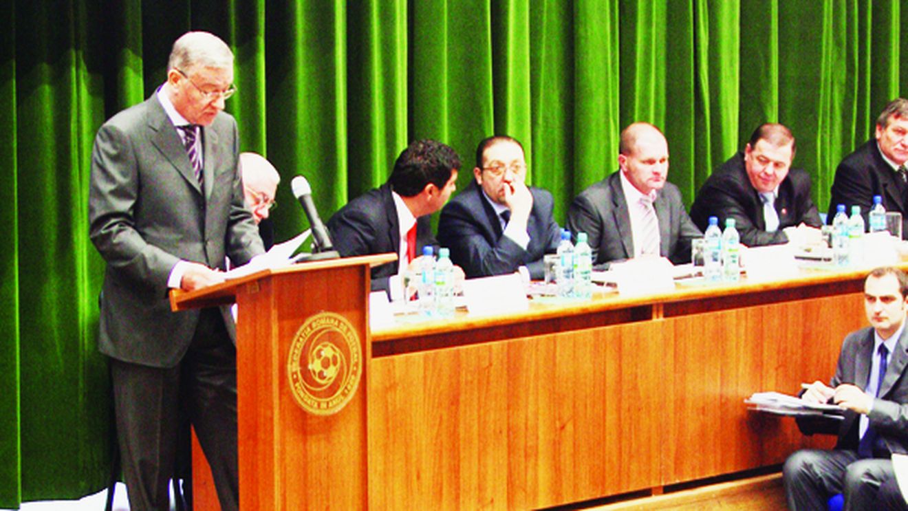 Mașinuțe pentru ăia mici!** FRF donează mașini AJF-urilor