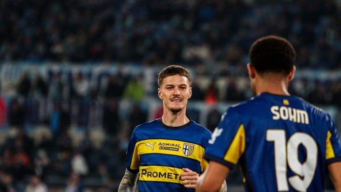 Gestul ciudat și controversat al lui Dennis Man. Italienii nu au înțeles de ce a făcut asta după ce Chivu l-a ținut rezervă și cu Lazio