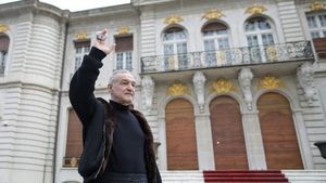 Noul antrenor al celor de la FCSB a ajuns în România: cipriotul Elias Charalambous a venit să semneze contractul cu Gigi Becali!