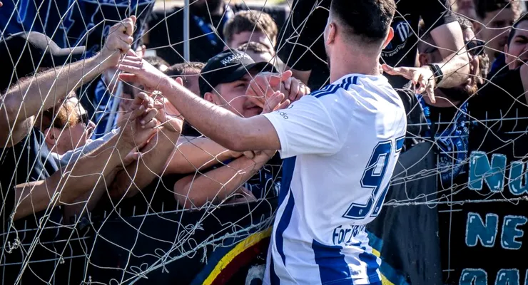 S-au răzbunat pe teren! ASPI a învins la Miroslava cu scor de neprezentare, în derby-ul județului Iași , condus de un arbitru de SuperLigă și un asistent FIFA. Galeria oaspeților a urmărit meciul dintr-un șanț, în semn de protest