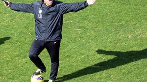 Declarațiile se pot întoarce împotriva lor. Reghe, "sancționat" de Boloni: "E lipsit de eleganță". Ce îi poate aștepta pe steliști