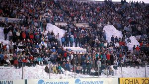 Recordul stabilit de Steaua, în 1986, la Helsinki. FOTO | Tribunele erau acoperite de zăpadă, dar finlandezii au luat cu asalt stadionul. Pițurcă a stricat sărbătoarea națională