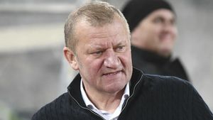 Dorinel Munteanu nu e impresionat de faptul că Ianis Zicu a demisionat: "Asta e viața antrenorului"
