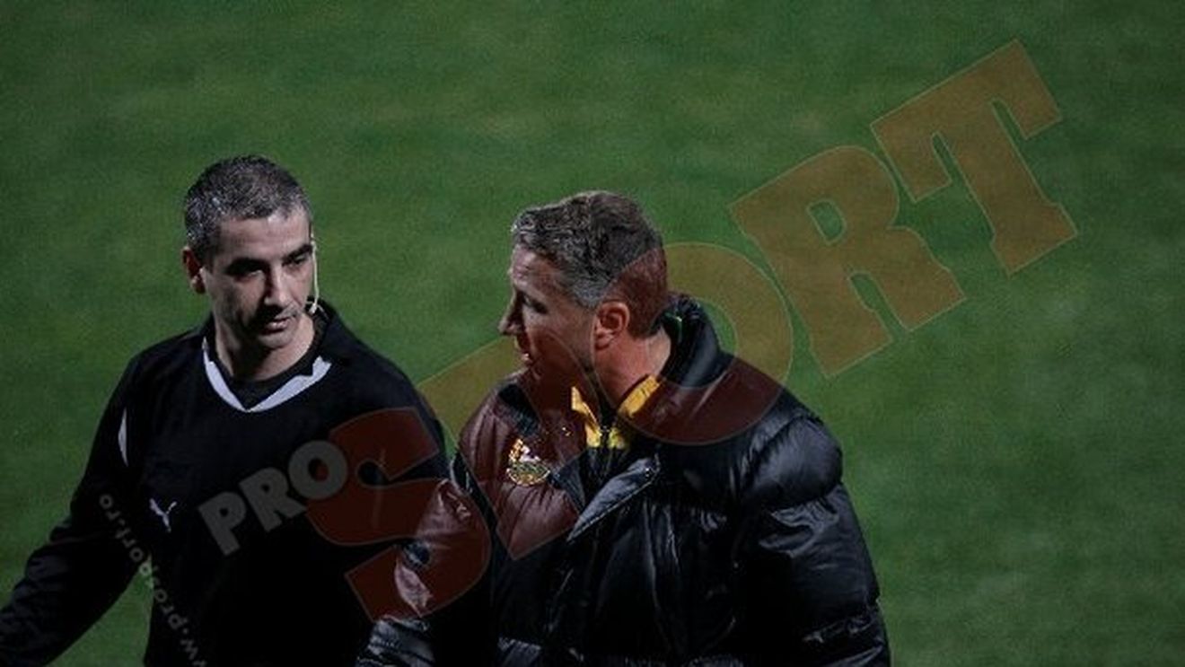 Încă o dovadă că este un mare antrenor!** Ce a declarat Dan Petrescu despre penalty-ul ratat de Traore, în înfrângerea cu Lokomotiv Moscova