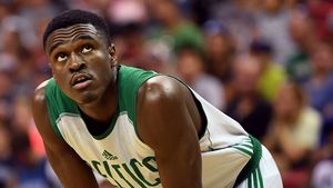 Incident șocant în NBA. Un jucător de la Boston Celtics, arestat după ce a bătut și sechestrat o tânără