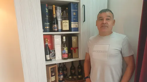 „M-am trezit cu o primă de 10.000 de dolari de la Copos”. Gică Butoiu combate teoria zgârceniei fostului patron din Giulești și povestește cum evita momente jenante în blaturi: „Mai dădeam și goluri, îi lăsam pe fundași să rezolve cazul” | VIDEO ȘI FOTO EXCLUSIV