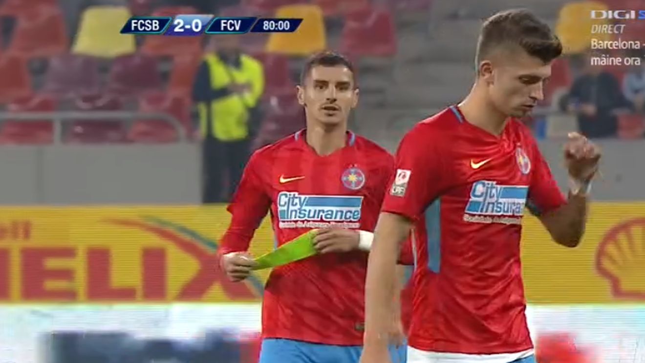 FOTO | Moment halucinant la FCSB! Florin Tănase a fugit de banderola de căpitan, Romario Benzar a insistat degeaba: "Spune, o vrei?". Momentul care arată presiunea la care e supus din partea lui Becali

