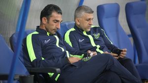 Elias Charalambous, dat afară de Gigi Becali de la FCSB? Antrenorul vorbeşte despre decizia patronului care ar arunca în aer clubul: „Nimeni nu știe ce se va întâmpla”