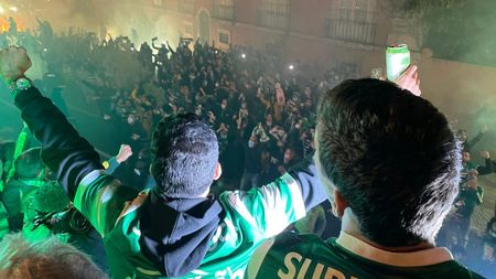 Sărbătoare fără restricții la Lisabona! Sporting, primul titlu după cel câștigat de Ladislau Boloni și de Marius Niculae în 2002 | VIDEO