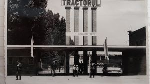 ANCHETĂ‚ | Marius Negrea, marele campion la patinaj, a plâns la dărâmarea tribunei Tractorul. "Toate orașele mari au câte ceva, aeroport, stadioane moderne, săli polivalente. Brașovul a ajuns un oraș de cârciumi și hoteluri" | Episodul 6