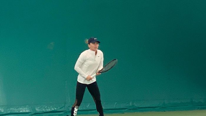 Simona Halep s-a antrenat în prima zi din 2022 și i-a uimit pe fani: „Unii cu sapa... alții cu mapa!”