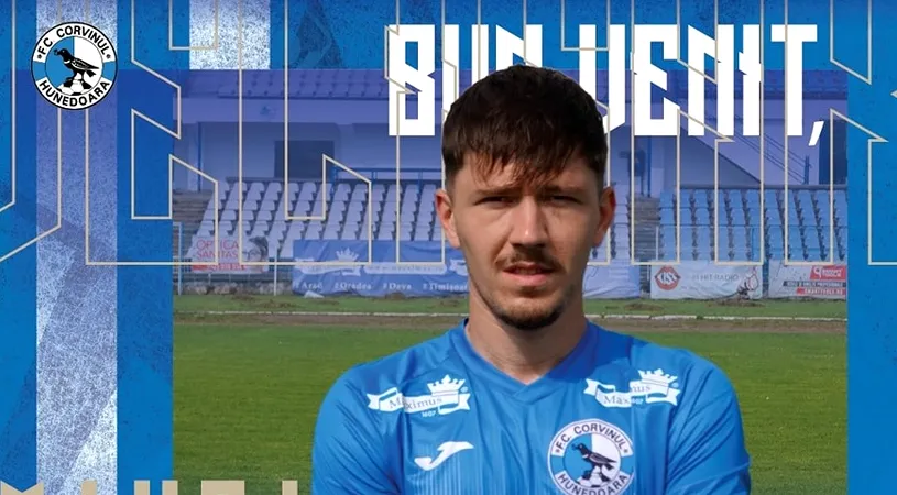 Mihai Velisar, ultimul transfer al echipei Corvinul Hunedoara. A dus la 24 numărul jucătorilor care pleacă în cantonamentul de la Curtea de Argeș