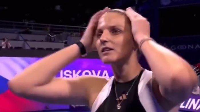 Karolina Pliskova continuă să uluiască la Doha, după ce a alergat să prindă avionul pe aeroportul din Cluj! Dezvăluirea cehoaicei la finalul „sfertului" câștigat în fața lui Naomi Osaka