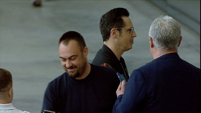 Ce făcea Ștefan Bănică jr. în tribună la Dinamo - FC Argeș când credea că nu îl vede nimeni!