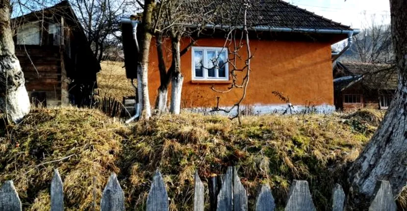 Comuna din România unde o casă se vinde cu 250 de euro. Cine poate cumpăra