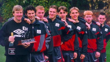 Are 963 de meciuri în tricoul lui Machester United, 13 titluri și un dribling în regim de viteză care i-a trimis pe fundași în cazanul cu gheață. "Voi fi deschis pentru cluburile care au aceleași ambiții ca și mine"