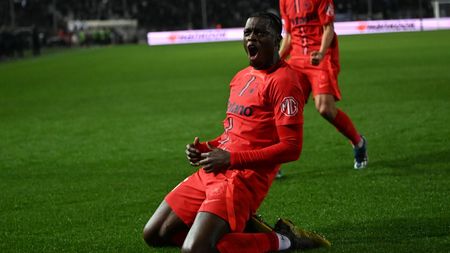 Joyskim Dawa a dat cărțile pe față despre transferul în Anglia: „Au existat discuții”