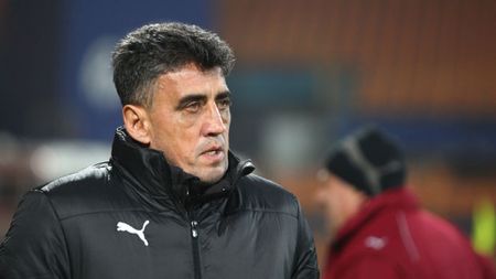 Iubirea pentru Rapid l-a transformat în "cel mai prost și neplătit antrenor din Liga I"!** Calmul lui Rada, la final: "Cine se mai bate cu 'cârtițele'"  