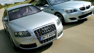 VOTEAZĂ‚ și comentează!** Audi sau BMW?