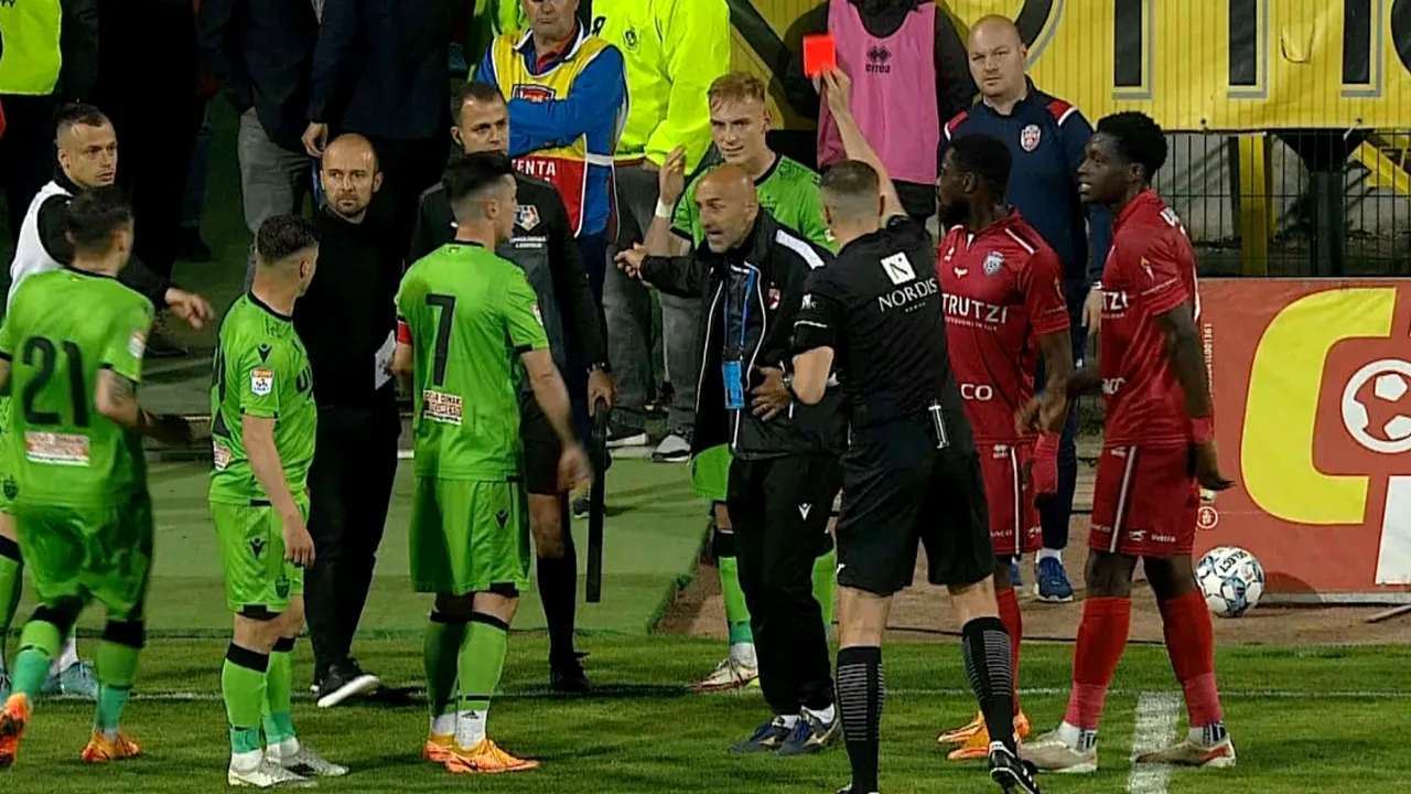Ce gafă impardonabilă! Dinamovistul Pierret a făcut meciul carierei la Botoșani, dar a fost eliminat pentru un gest de amator | VIDEO