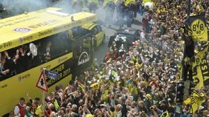 FOTO Sărbătoare la Dortmund!** 400.000 de oameni au sărbătorit câștigarea titlului
