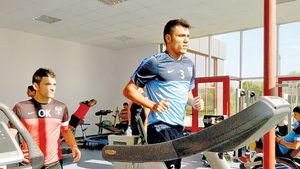 Confesiunile jucătorului acuzat de blat la FCSB - Viitorul. „Aș vrea să vorbesc cu Reghe, să înțeleg”. La un pas de retragere, Doru Bratu povestește câteva episoade incredibile! EXCLUSIV