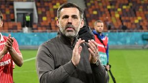 Dezvăluire bombă! De ce ar fi plecat, de fapt, Zeljko Kopic: „Nu au bani să facă transferuri de nivelul lui Boateng şi Gnahore! Dinamo nu prinde play-off-ul”
