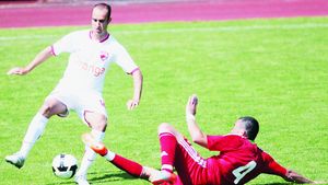 Acarul Păun! Atacantul "câinilor" e dorit de Șumudică la Rapid